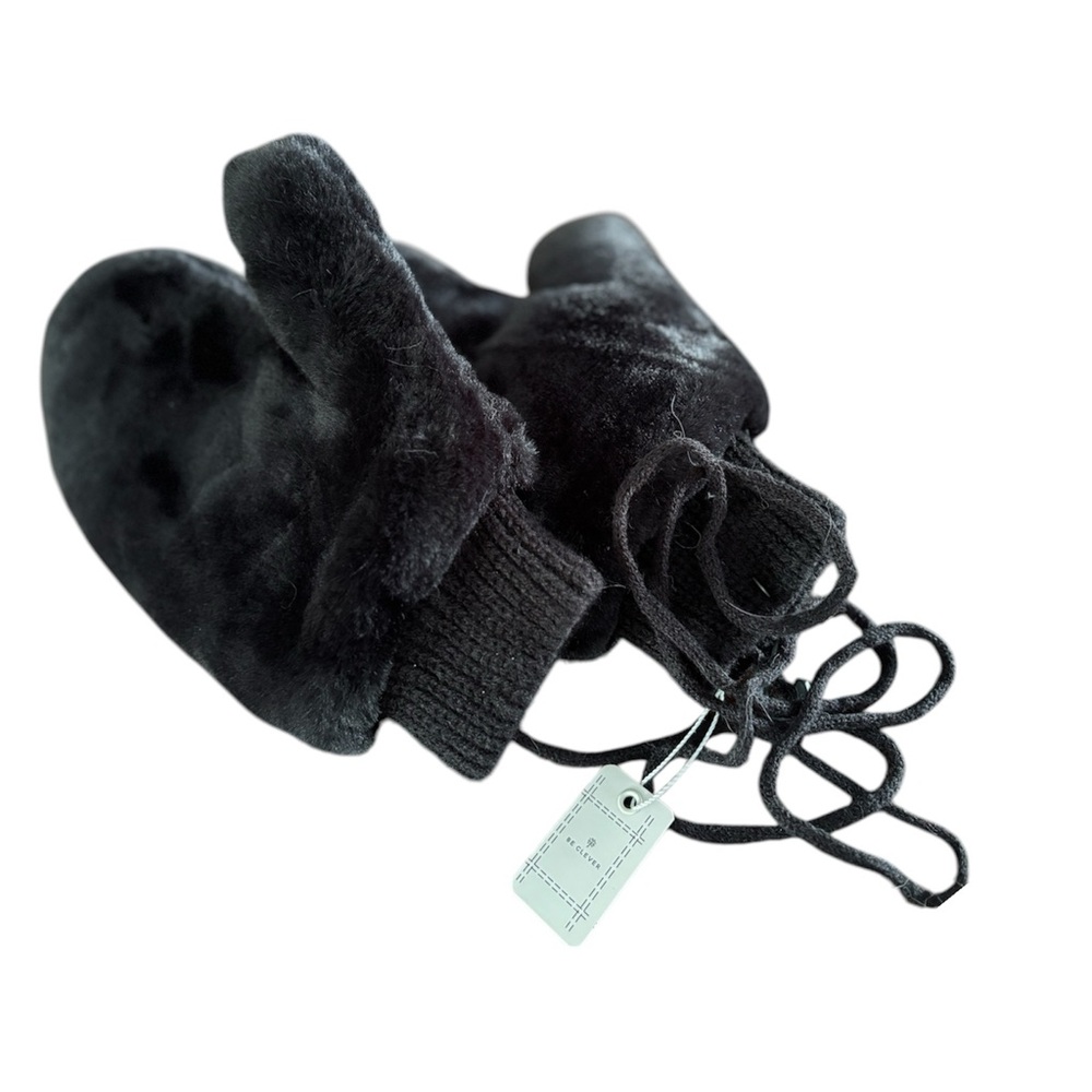 NWT Be Clever faux fur mittens